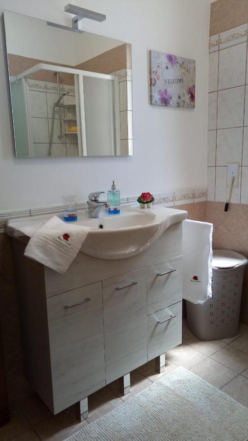 Rosahouse Apartment Lecce Ngoại thất bức ảnh